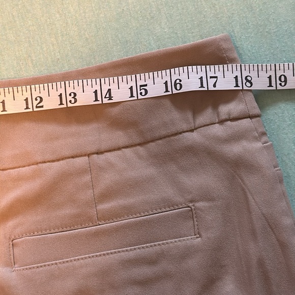 Kim Rogers Tummy control stretch beige Bermuda shorts size 16 NWOT, pull-on - Picture 11 of 12